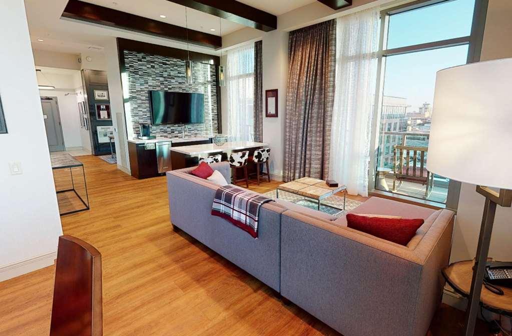 Texas A&m And Conference Center 4*